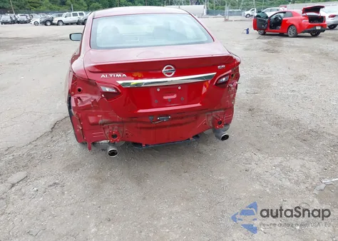 2018 Nissan Altima 2.5 Sr из США, поврежденный, VIN 1N4AL3AP2JC114158